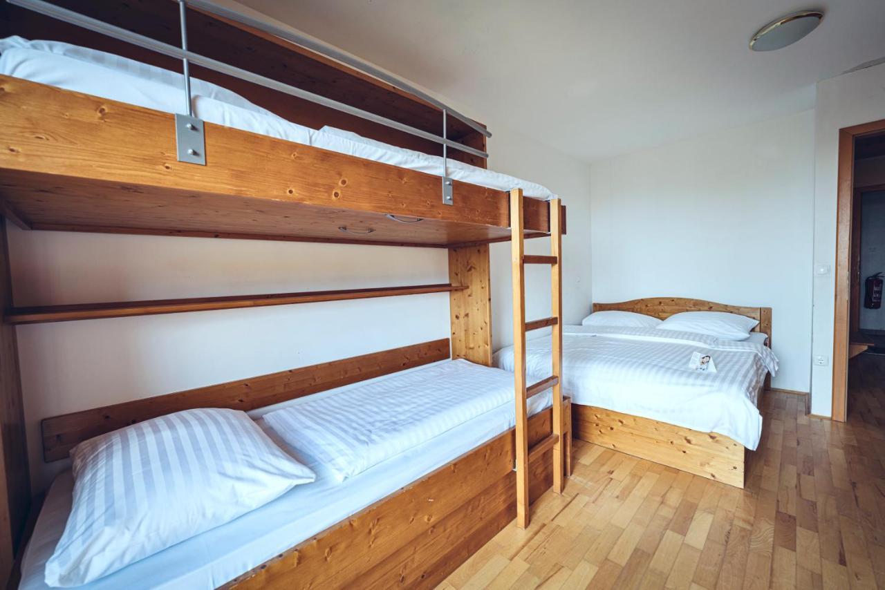 Pohorje Village Wellbeing Resort - Forest Apartments Videc Hočko Pohorje Екстериор снимка